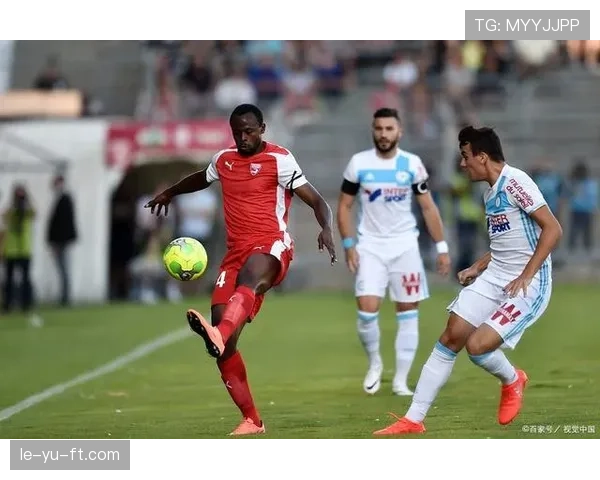 兰斯客场强势崛起，连胜势头引关注